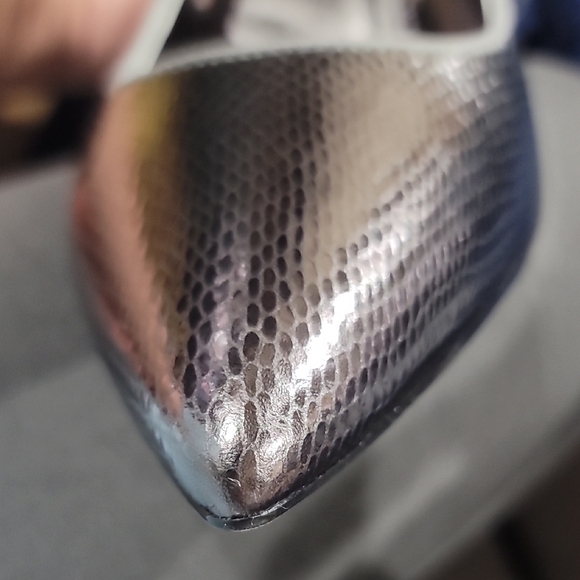 Karl Lagerfeld Paris Rosalyn Dark Slate Snakeprint Leather Slingback Heels US 10 - Picture 8 of 8